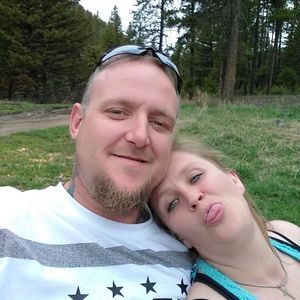 Meet your Posher, Dustin